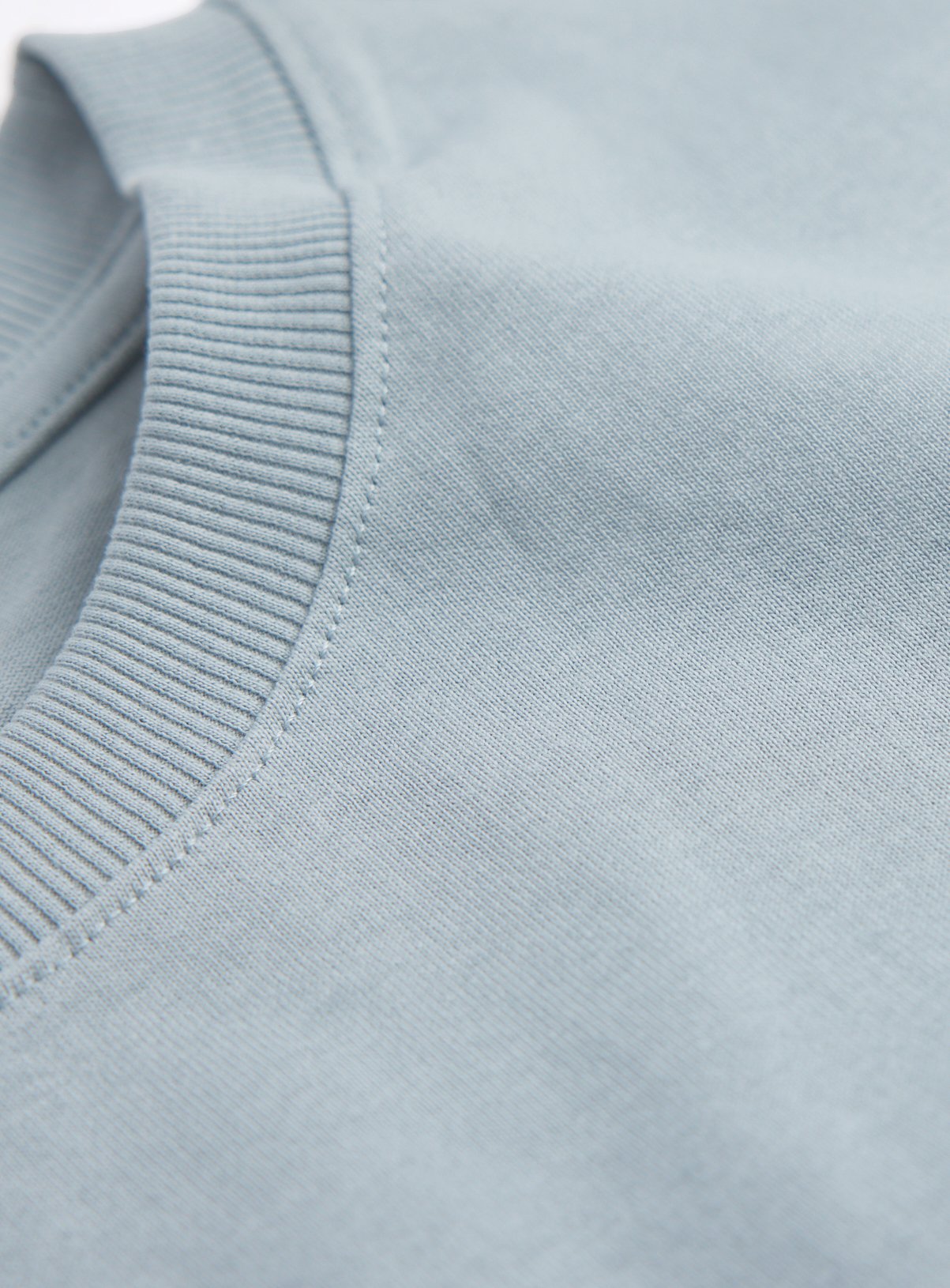 Light Blue Relaxed Fit Dry Handle T-Shirt L - Image 4 thumbnail